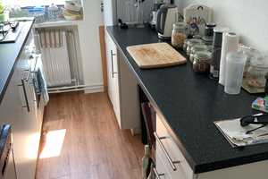 Helle 3-Zi.Wg mit großer, schöner Dachterrasse, EBK, Keller. Zentral aber sehr ruhig – Hannover – Vorschaubild 8