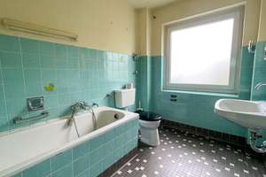 Großzügige 4-Zimmer-Wohnung mit Loggia in grüner Lage von Essen-Schönebeck – Die vollständige Adresse der Immobilie erhältst du vom Anbieter., 45359 Schönebeck, Essen – Vorschaubild 11