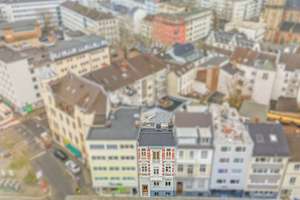Stilvolles Gründerzeithaus mit 341m² Wohnfläche verteilt auf drei Wohneinheiten im Bonner Zentrum – Die vollständige Adresse der Immobilie erhältst du vom Anbieter., 53111 Bonn-Zentrum, Bonn – Vorschaubild 14