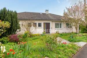 Einfamilienhaus mit Weitblick, parkähnlichem Grundstück, Pool & Wintergarten – sofort verfügbar – Die vollständige Adresse der Immobilie erhältst du vom Anbieter., 36043 Fulda – Vorschaubild 8
