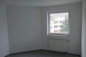 3 Raum-Wohnung mit großem Balkon (WBS erforderlich) – Haldenstraße 32, 45327 Katernberg, Essen – Vorschaubild 6