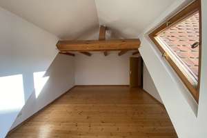 Außergewöhnliche Dachgeschosswohnung mit Galerie, Balkon und Balkencharme – Die vollständige Adresse der Immobilie erhältst du vom Anbieter., 14467 Nördliche Innenstadt, Potsdam – Vorschaubild 8