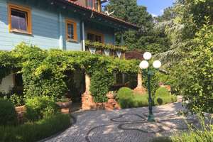 Am Waldrand gelegenes Einfamilienhaus mit ELW und parkähnlichem Garten – Die vollständige Adresse der Immobilie erhältst du vom Anbieter., 84028 Wolfgang, Landshut – Vorschaubild 1