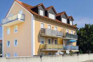 Attraktive 3-ZKB Wohnung mit  Balkon im 2. OG in Ingolstadt-Süd – Die vollständige Adresse der Immobilie erhältst du vom Anbieter., 85051 Münchener Straße, Ingolstadt – Vorschaubild 2