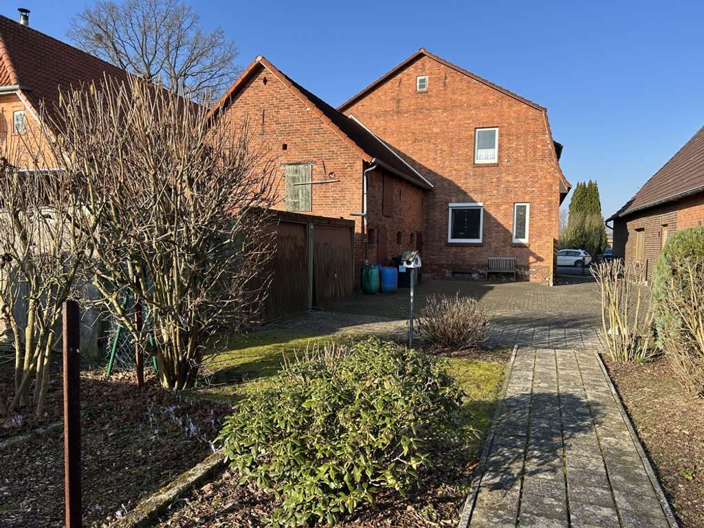 Immobilie in Nienburg/Weser - Solides Einfamilienhaus mit großem Grundstück - Bild 4