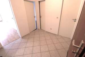 Zentral und doch ruhig in Wolfsburg + + + 
2 Zimmer mit Aufzug + Südloggia + offener Küche – Rothenfelder Straße 14, 38440 Rothenfelde, Wolfsburg – Vorschaubild 2