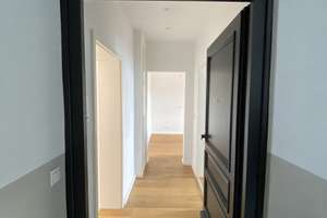 Helle kernsanierte 2Zi Altbau Wohnung top Ausstattung/Küche/Balkon/Parkett/Bad neu/elektr. Rolläden – Heynestrasse 23, 90443 Steinbühl, Nürnberg – Vorschaubild 24
