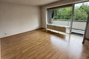 Bezugsfreie 3-Zimmerwohnung in guter Lage mit Tiefgaragenplatz – Jungbluthgasse 13, 50858 Junkersdorf, Köln – Vorschaubild 2