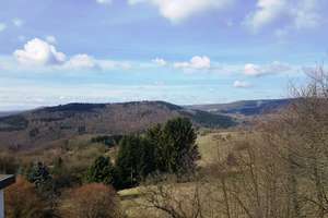 Geräumiges und gepflegtes Einfamilienhaus in Kelkheim-Eppenhain mit traumhaftem Fernblick. – Die vollständige Adresse der Immobilie erhältst du vom Anbieter., 65779 Kelkheim (Taunus) – Vorschaubild 4