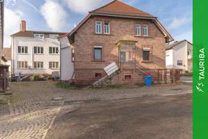 +++Mixed-Use-Ensemble: 4 vermietete Wohnungen, EFH & vielseitige Gewerbeflächen+++ – Hauptstraße 8, 66978 Clausen – Vorschaubild 3