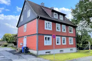 Zum Kauf: voll vermietetes Wohnhaus mit 3 Parteien in Zellerfeld – Goslarsche Straße 38, 38678 Goslar (Kreis) – Vorschaubild 1