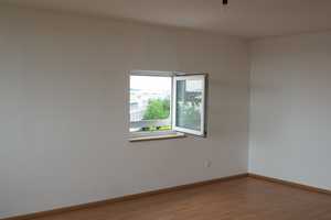 Helle, gepflegte 2-Zimmer-Wohnung mit EBK in München Laim – Elsenheimerstraße 32, 80687 München – Vorschaubild 4