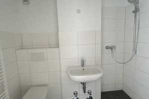 Helles & gepflegtes 1 Zimmerapartement mit Balkon in zentraler Lage von Wiesbaden! – Wittelsbacher Straße 31, 65189 Wiesbaden – Vorschaubild 9