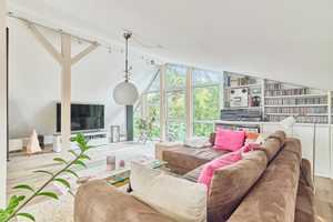Traumhaftes Zweifamilienhaus mit großem Garten und Pool in bester Lage! – Darmstadt-Dieburg (Kreis) – Vorschaubild 3