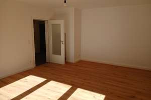 Wohnen mit Charakter: Stilvoll sanierte Dreizimmerwohnung – 45128 Südviertel, Essen – Vorschaubild 2