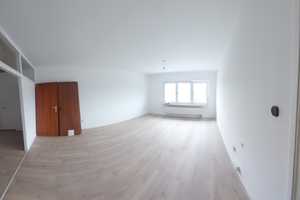 ***GEMÜTLICHE 3-ZKBB - hell & offen (13) *** NEUES BAD/ NEUE BÖDEN - TOLLER SCHNITT*** – Krefelderstrasse 235, 47839 Krefeld – Vorschaubild 1
