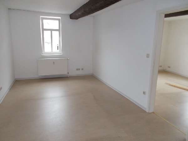 Immobilie in Schotten - Dreiseitig freistehend mit Vorgarten - MFH in Schotten - Bild 4