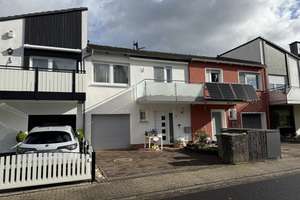 Schickes Reihenmittelhaus mit großzügigem Garten 
in Nidderau-Heldenbergen – Die vollständige Adresse der Immobilie erhältst du vom Anbieter., 61130 Nidderau – Vorschaubild 2