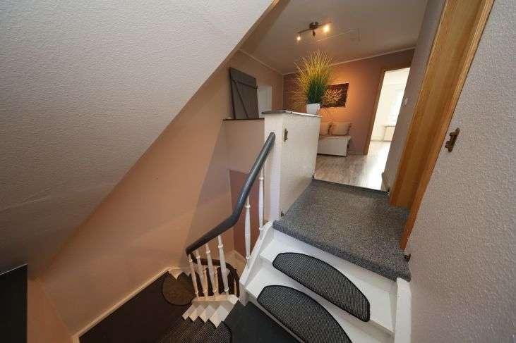 Immobilie in Dörpling - Ehemalige, modernisierte Dorfschule mit Doppelhauskonzept auf idyllischem Grundstück in Dörpling b.  - Bild 23