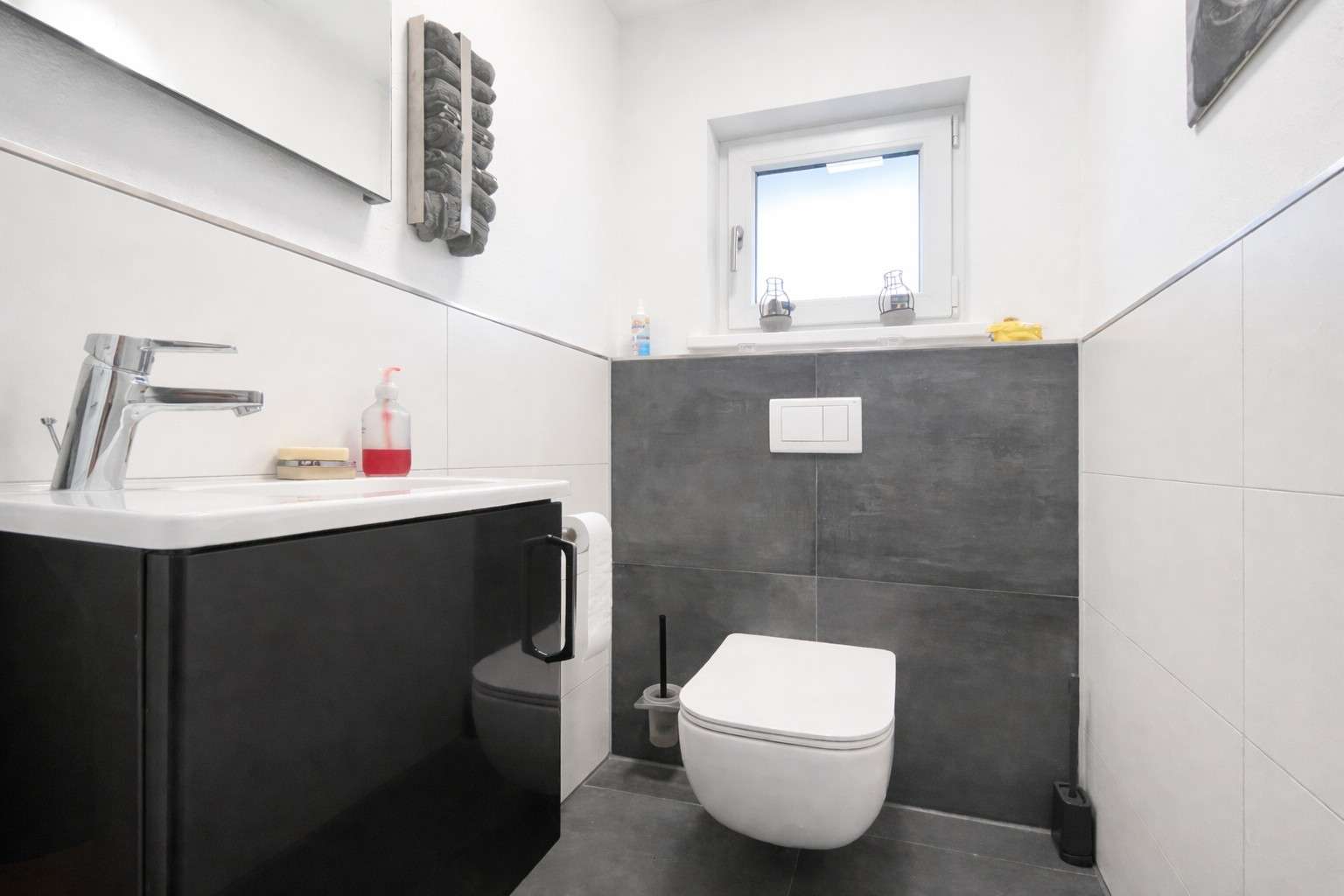 Immobilie in Hülben - Exklusiv kernsaniert: Hochwertiges Einfamilienhaus mit modernster Technik und außergewöhnlicher Wohn - Bild 7