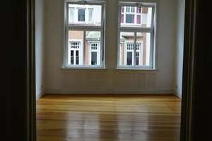 Fussgängerzone - Großzügige 4-Zi.-Altbauwohnung in bester Altstadt-Lage im 2. Stock, Kiel – 24103 Altstadt, Kiel – Vorschaubild 3