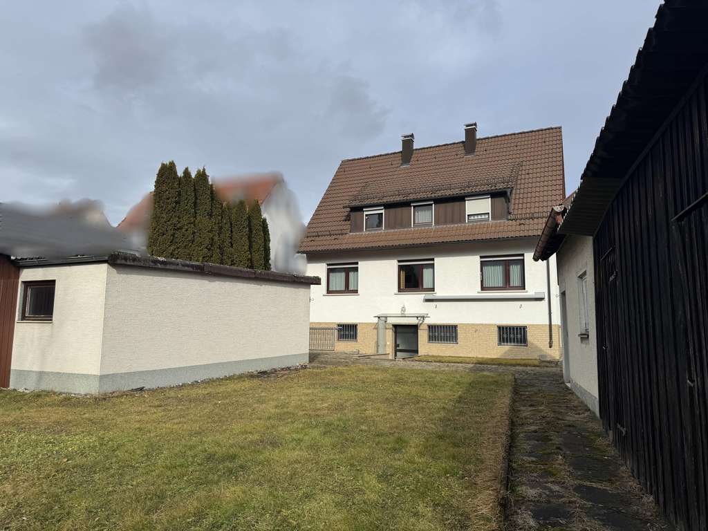 Immobilie in Holzmaden - Gepflegtes Einfamilienhaus mit großem Garten - Bild 3