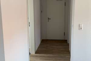 Neu saniert - Blick über Jena:  DG ca. 46 m², 2 Zimmer, ruhig & zentrumsnah – Golmsdorfer Straße 21, 7749 Wenigenjena, Jena – Vorschaubild 16