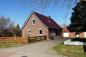 Großenkneten - sanierte Altimmobilie + Baugrundstück! Ruhige, zentrale Lage. Nebengebäude mit Garage – Die vollständige Adresse der Immobilie erhältst du vom Anbieter., 26197 Großenkneten – Vorschaubild 1