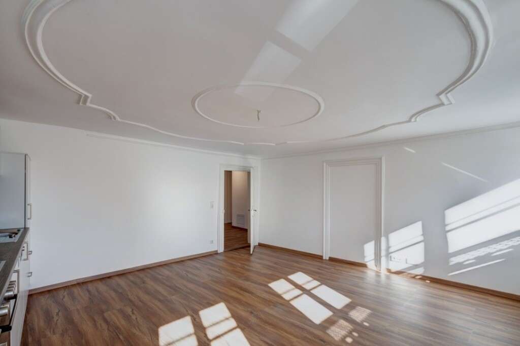 Immobilie in Dinkelsbühl - Denkmalgeschützes modernisiertes Mehrfamilienhaus mit Gewerbeeinheit *komplett vermietet* - Bild 7