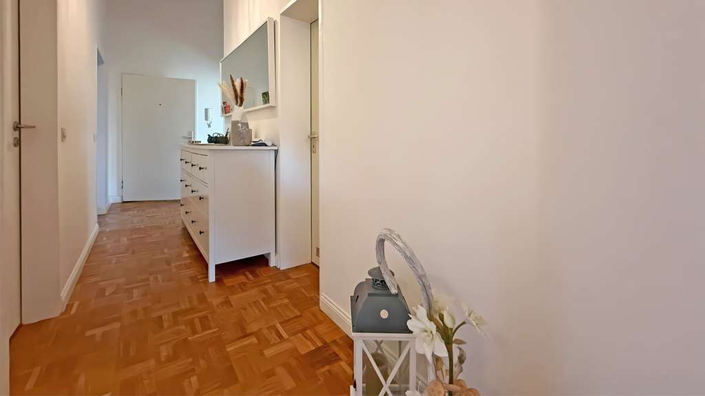 Immobilie in Ahrensburg - Endetagenwohnung mit Dachterrasse und TG-Stellplatz –Wentzel Dr. - Bild 2