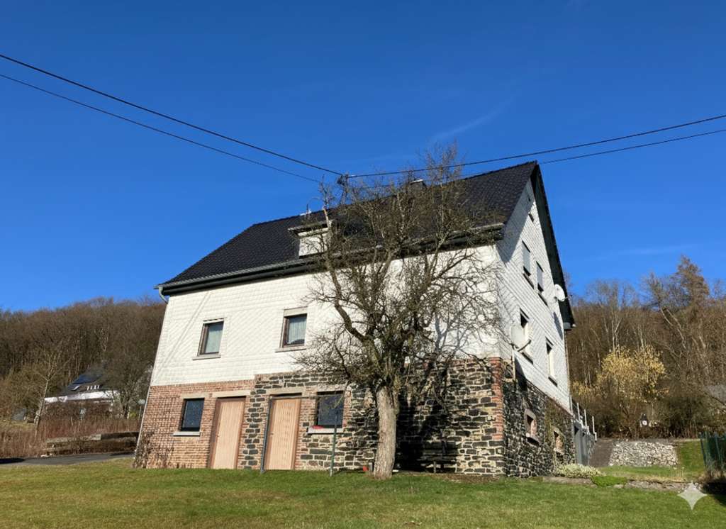 Immobilie in Unnau - Zwischen Hachenburg & Bad Marienberg: Solides Einfamilienhaus mit 136 m² WFL; Heizung + Dach neu! - Bild 3