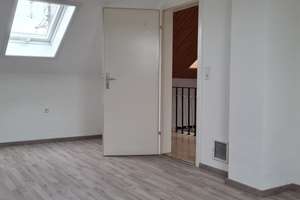  Mittelreihenhaus mit 6 Zimmern in ruhiger Lage zu vermieten – Die vollständige Adresse der Immobilie erhältst du vom Anbieter., 71139 Ehningen – Vorschaubild 3