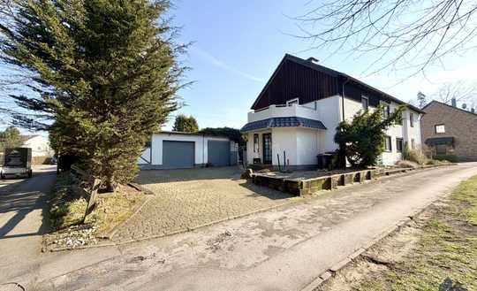 Ein Zuhause, viele Möglichkeiten – großzügiges Wohnhaus mit flexibler Aufteilung, Garten und Garage