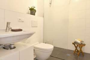 Hochwertig möbliertes Apartment inkl. WLAN/MagentaTV,Fußbodenheizung, Parkett *Provisionsfrei* – Die vollständige Adresse der Immobilie erhältst du vom Anbieter., 53175 Hochkreuz, Bonn – Vorschaubild 9