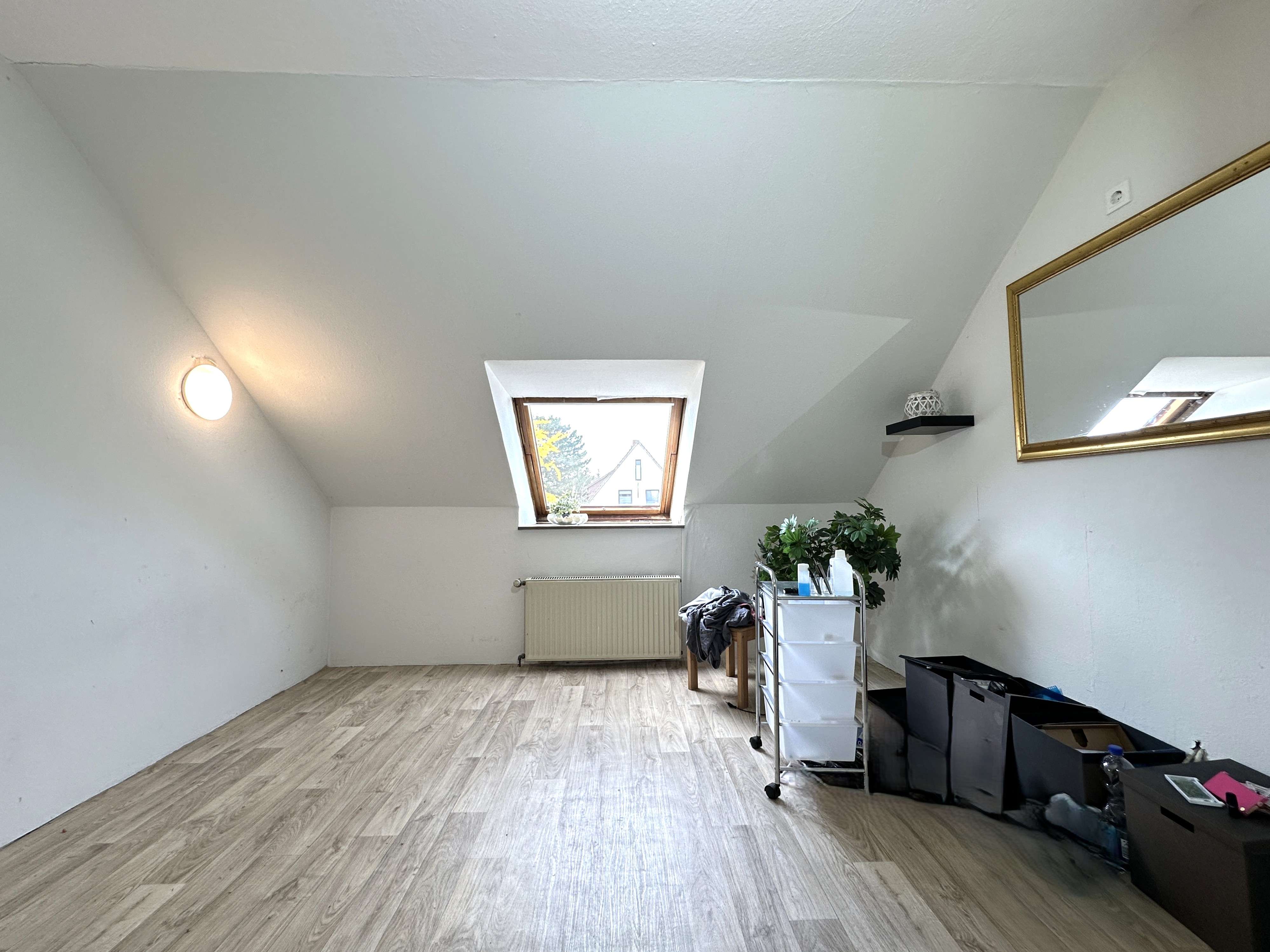 Immobilie in Edemissen - Verklinkertes Ein- oder Zweifamilienhaus in Abbensen - Bild 2