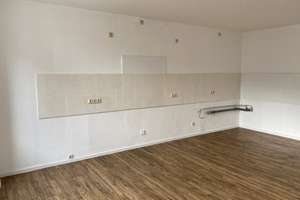 Geräumige 3 Zimmerwohnung in Hannovers Fußgängerzone – Karmarschstraße 24, 30159 Mitte (Ortsteil), Hannover – Vorschaubild 2