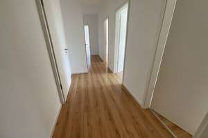 Geräumige 3 Zimmer-Wohnung mit 2 Balkonen und Wannenbad – Vorwerker Str. 107, 23554 Sankt Lorenz Nord, Lübeck – Vorschaubild 13