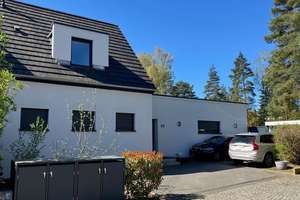 Wohnen wie im Urlaub: Familienhaus mit Pool, PV, Effizienz A – provisionsfrei – Die vollständige Adresse der Immobilie erhältst du vom Anbieter., 13503 Heiligensee, Berlin – Vorschaubild 3