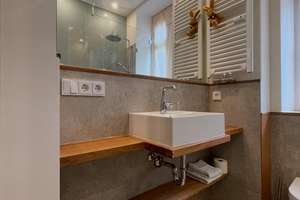 Erstbezug, Designrenovierte 1,5 Zimmer Altbau in ruhigem Hinterhof mit Balkon – Schlörstrasse 8, 80634 Neuhausen, München – Vorschaubild 27