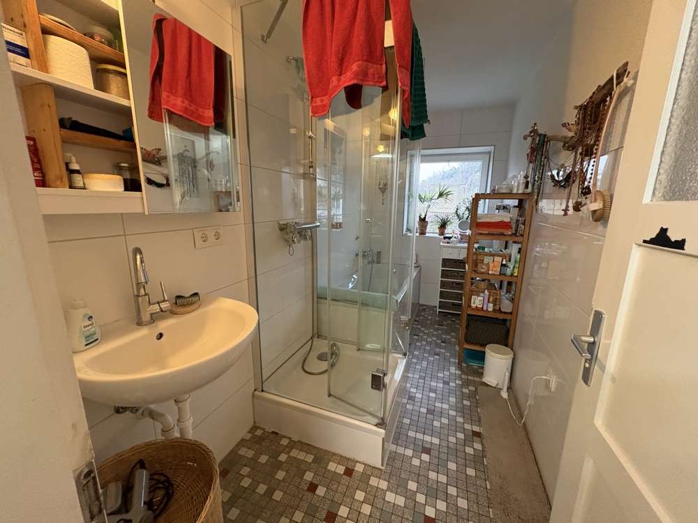 Immobilie in Crailsheim - Großes, vermietetes 2 Familienhaus mit Ausbaumöglichkeit auf ca. 3.361 m² großem Grundstück - Bild 5