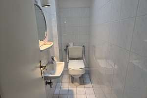 Bezugsfreie 3-Zimmerwohnung in guter Lage mit Tiefgaragenplatz – Jungbluthgasse 13, 50858 Junkersdorf, Köln – Vorschaubild 6