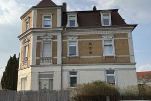 4-Raumwohnung mit Kamin und eigenem Garten