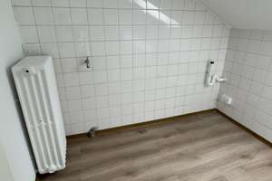 Helle 4,5 Zimmer Dachgeschosswohnung im Grünen – Neustädter Str. 2, 23758 Oldenburg in Holstein – Vorschaubild 13