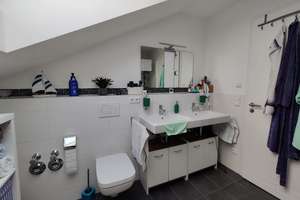 Attraktive 3-Zimmer-Wohnung mit sonniger Dachterrasse in Ebersberg – Die vollständige Adresse der Immobilie erhältst du vom Anbieter., 85560 Ebersberg – Vorschaubild 9