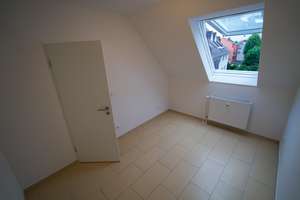 Maisonette-Wohnung (3 Zimmer) mit Balkon und EBK in Paderborn – Die vollständige Adresse der Immobilie erhältst du vom Anbieter., 33102 Kernstadt, Paderborn – Vorschaubild 8
