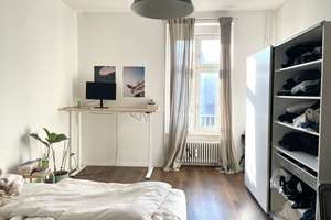 Sonnendurchflutete 2-Zimmer-Wohnung mit Balkon & Aufzug im historischen Zuckerbäckerhaus – Die vollständige Adresse der Immobilie erhältst du vom Anbieter., 10243 Friedrichshain, Berlin – Vorschaubild 4