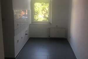 Top renovierte Wohnung mit Balkon in ruhiger Lage! – Eiberger Straße 18, 44879 Bochum – Vorschaubild 2