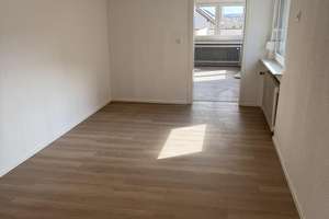 renoviertes Haus 4 Zimmer Küche Bad mit Hof und Garage Worms Abenheim – Saalgasse 2, 67550 Abenheim, Worms – Vorschaubild 8