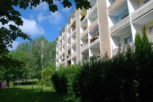 NEU sanierte 2-Raum-Balkonwohnung mit Wanne – Am Harthwald 32, 9123 Markersdorf, Chemnitz – Vorschaubild 2