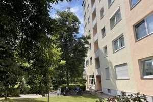 Sonnige, attraktive 3-Zimmer-Wohnung München-Laim. In ruhiger Lage mit schönem Ausblick. – 80686 Friedenheim, München – Vorschaubild 2